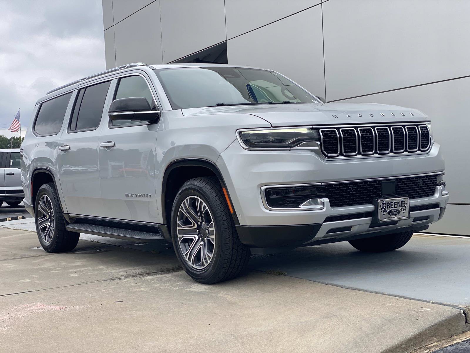 Used 2024 Jeep Wagoneer L Series II w/ Flexible Seating Group