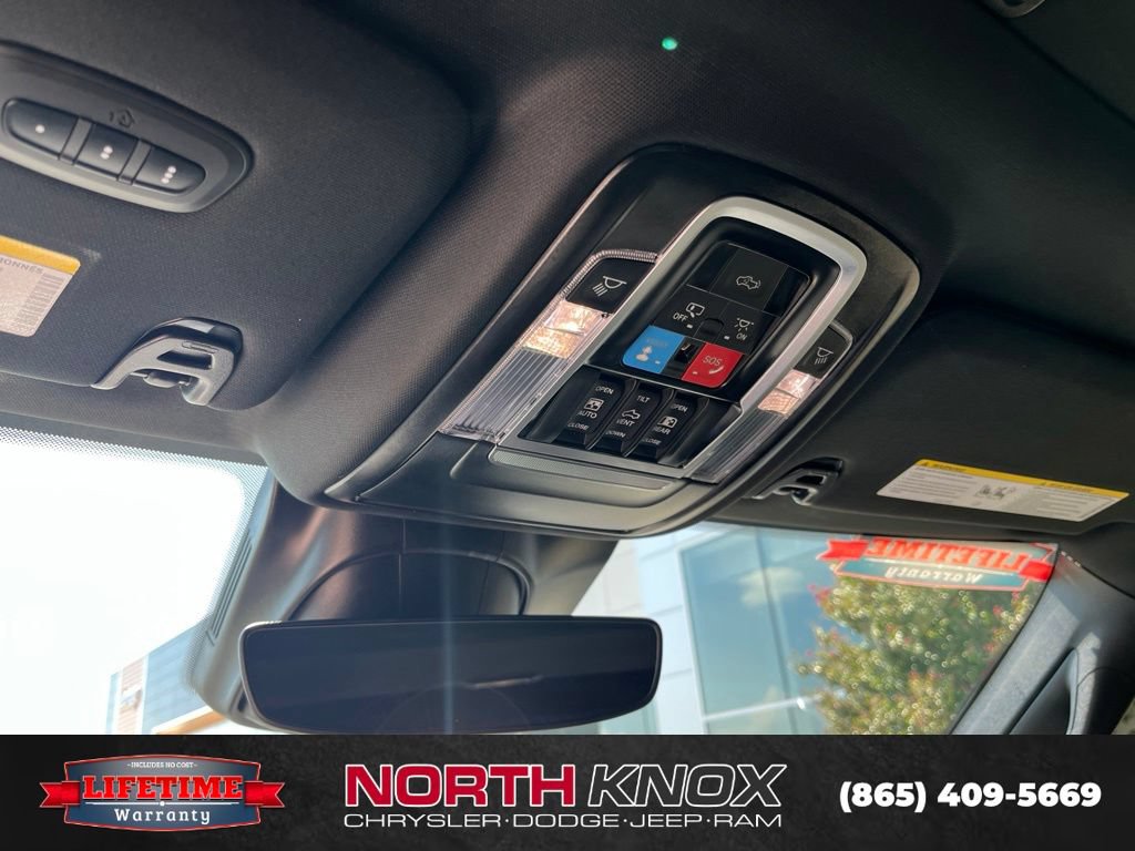 New 2026 RAM 2500 Laramie AWD/4WD image 9