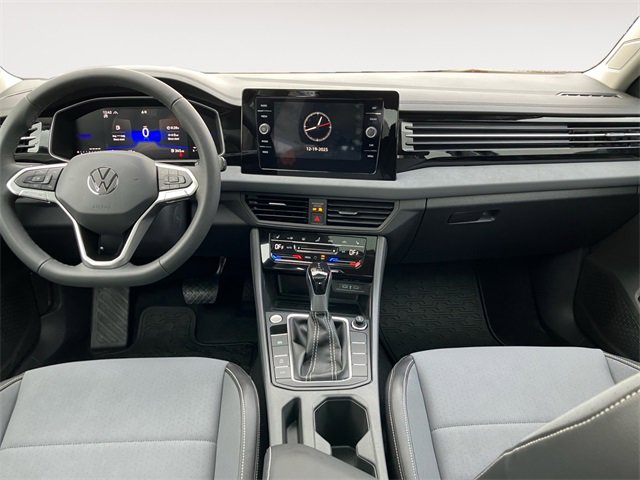 New 2026 Volkswagen Jetta SE image 10