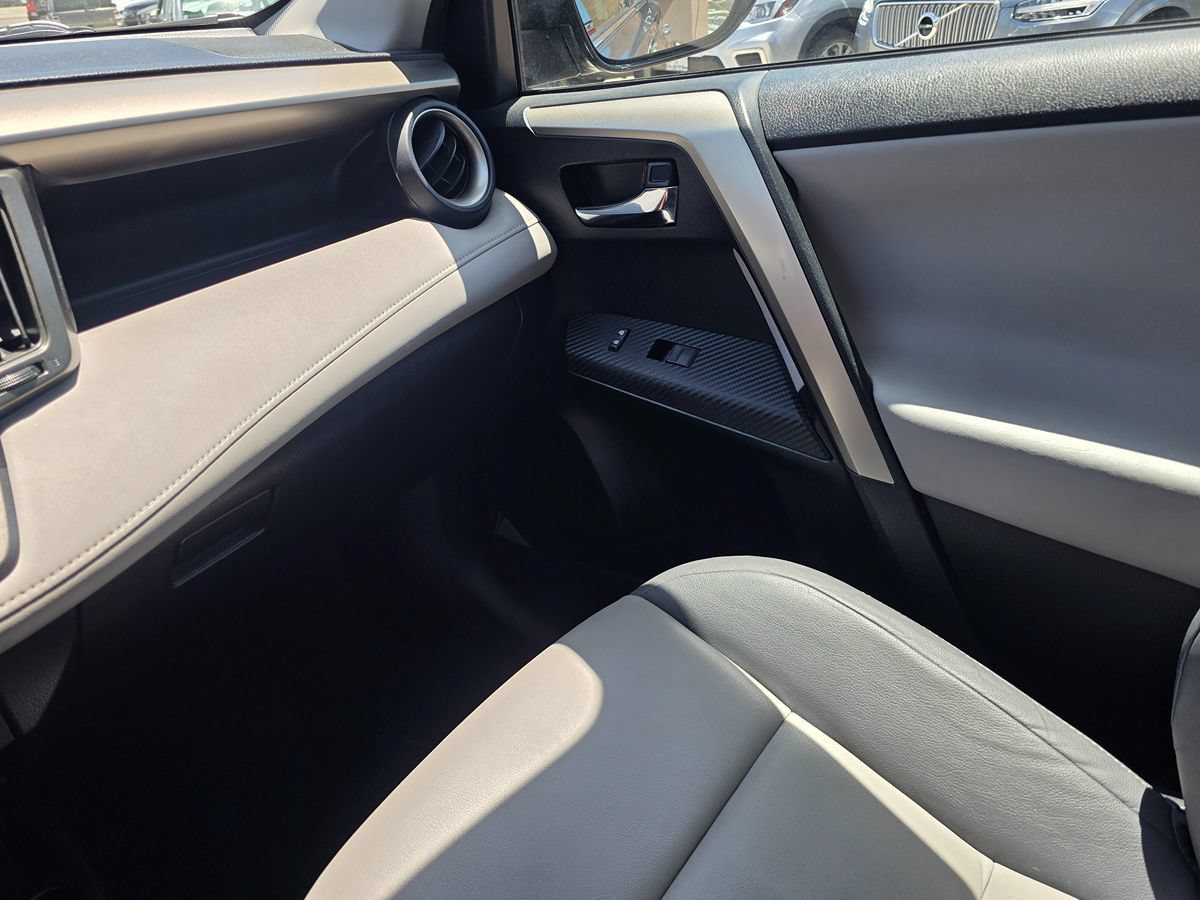 Used 2015 Toyota RAV4 Limited w/ Technology Package FWD image 45