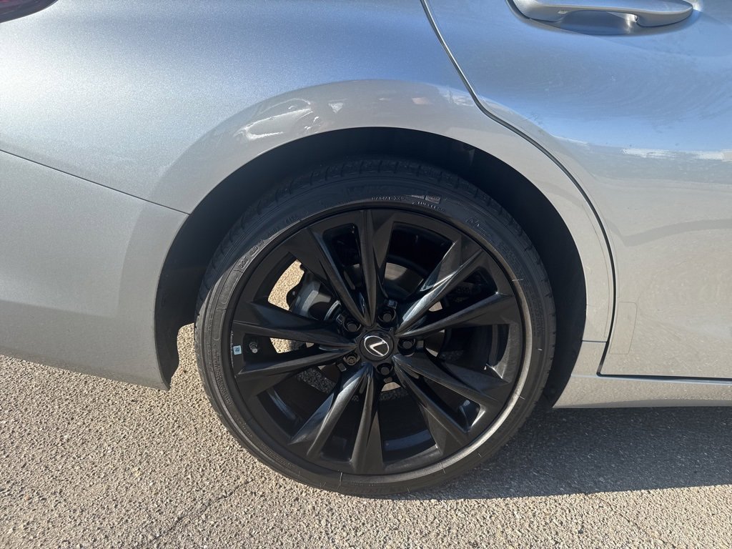 Used 2023 Lexus ES 300h F Sport image 12