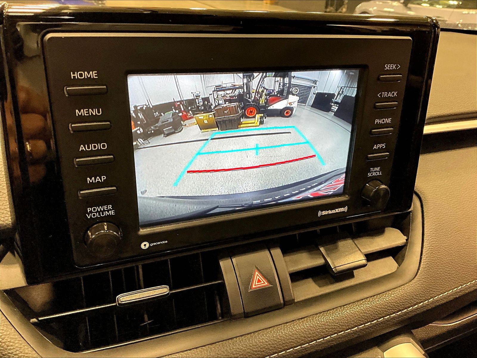 Used 2022 Toyota RAV4 XLE AWD/4WD image 39