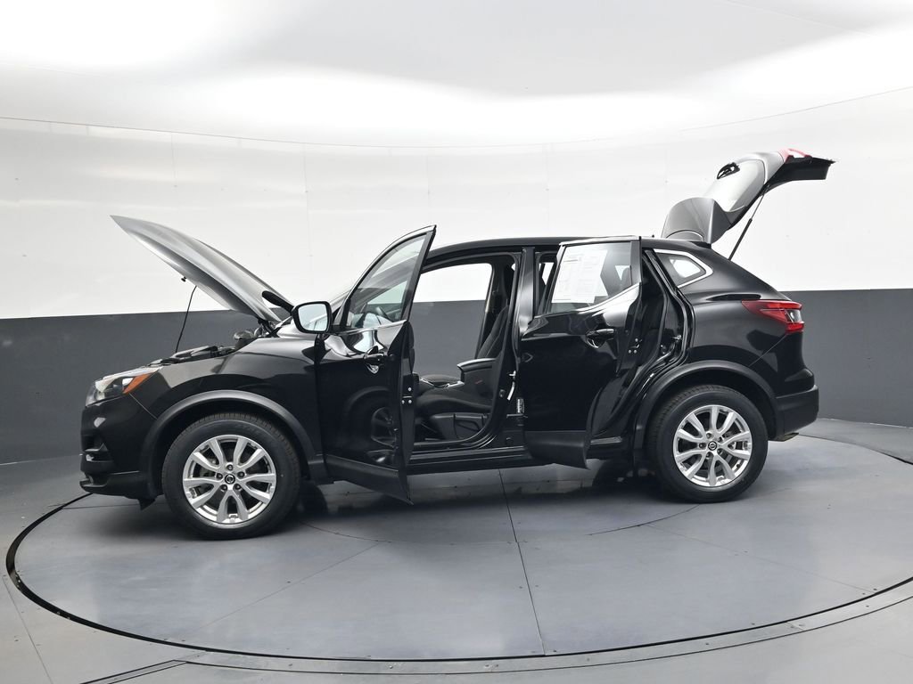 Used 2021 Nissan Rogue Sport S image 42