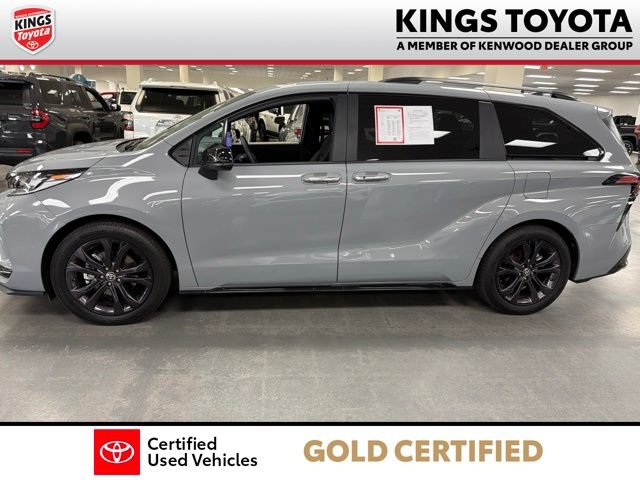 Used 2025 Toyota Sienna XSE AWD/4WD image 5