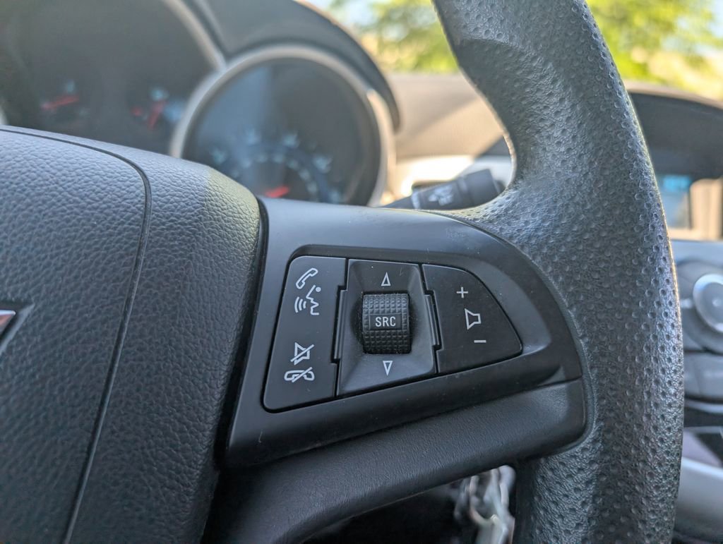 Used 2014 Chevrolet Cruze LS FWD image 14