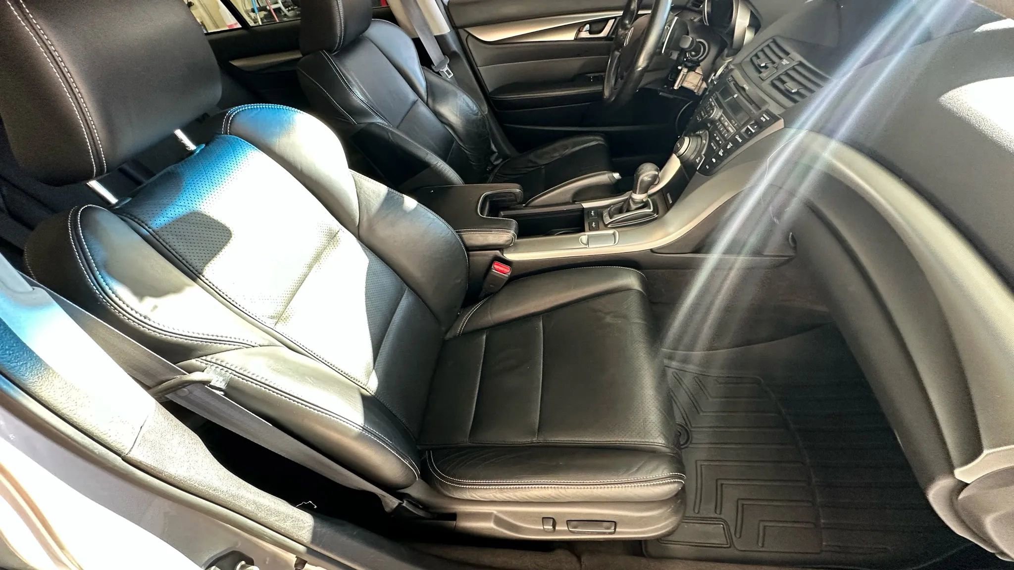 Used 2011 Acura TL SH-AWD image 15