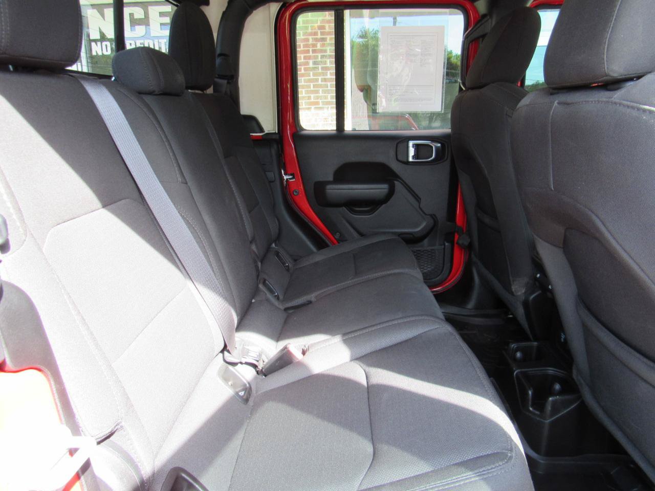 Used 2023 Jeep Gladiator Sport AWD/4WD image 37