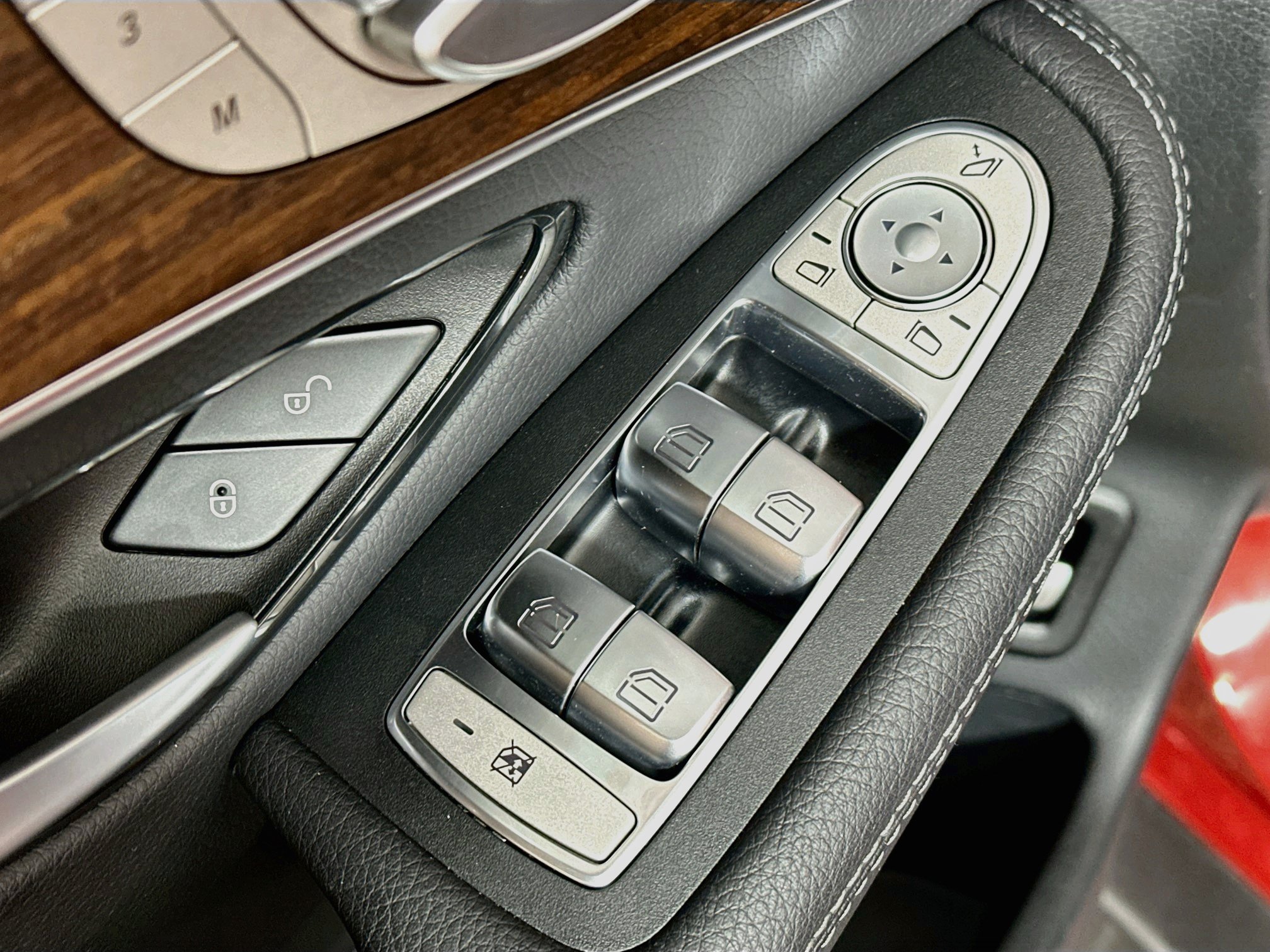 Used 2022 Mercedes-Benz GLC 300 4MATIC image 17