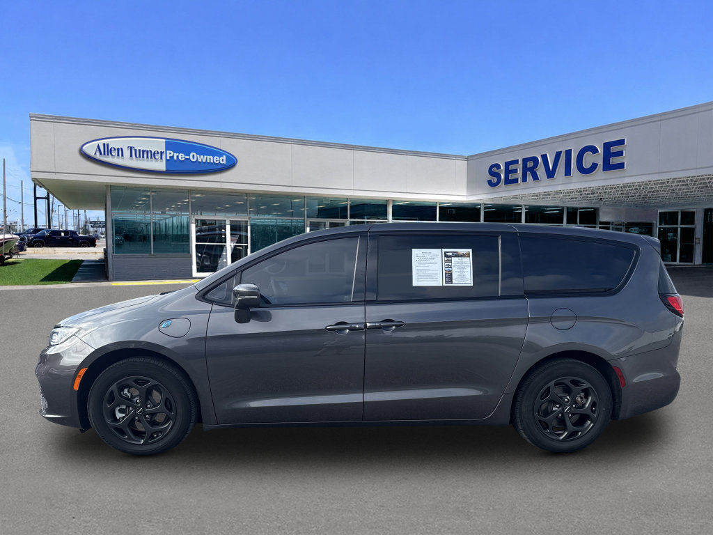 Used 2022 Chrysler Pacifica Touring-L w/ S Appearance Package FWD image 5