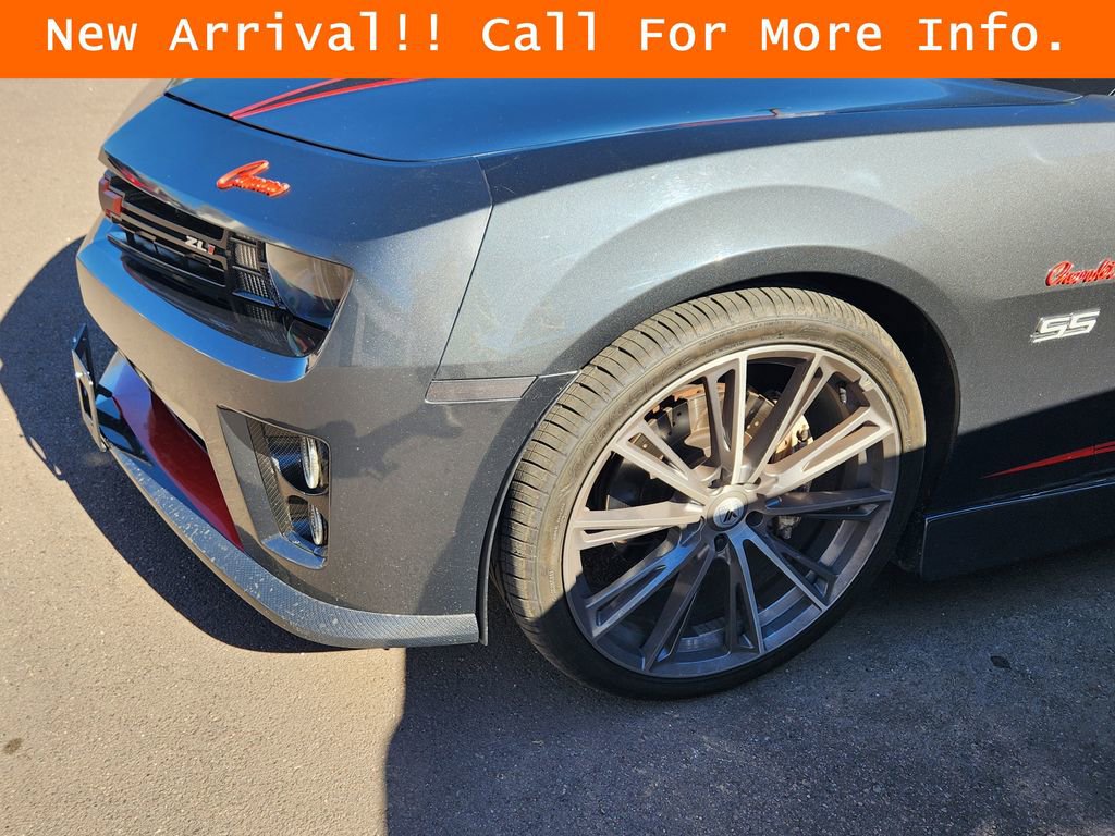 Used 2010 Chevrolet Camaro SS w/ RS Package image 6