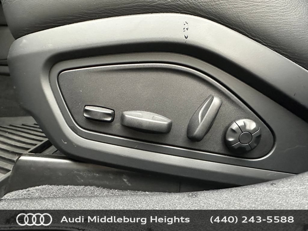 Certified 2023 Audi e-tron GT Premium Plus AWD/4WD image 13