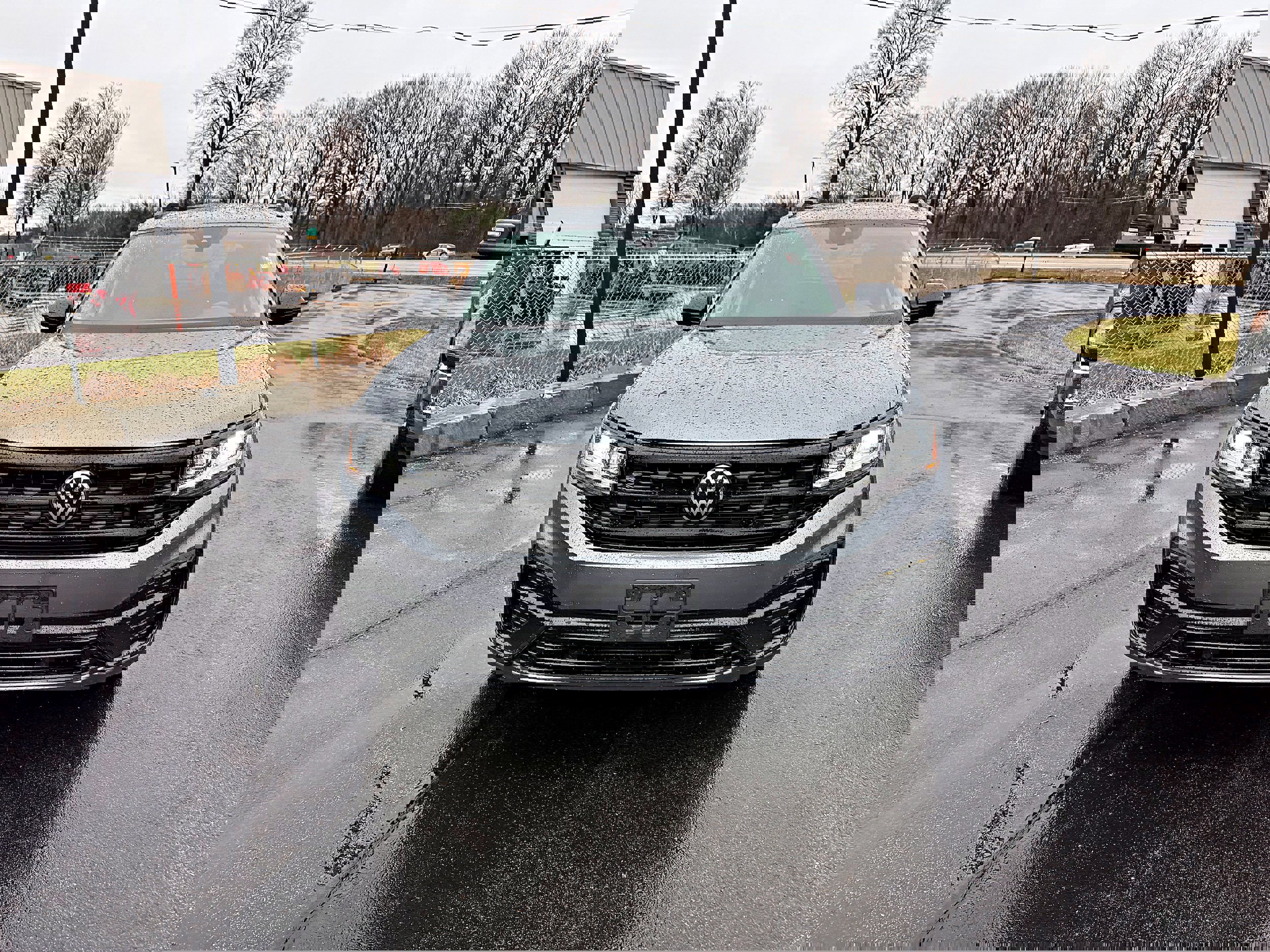 Used 2023 Volkswagen Atlas SEL R-Line image 4