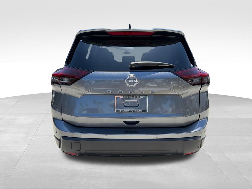 Used 2025 Nissan Rogue S FWD image 6