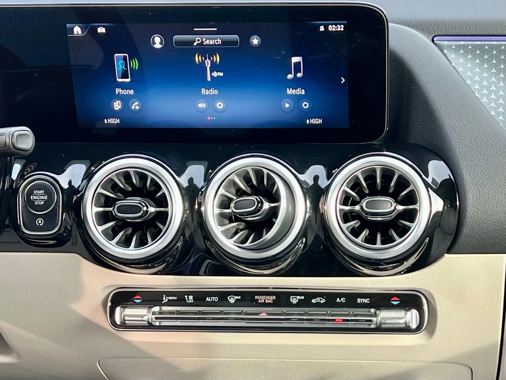 Used 2026 Mercedes-Benz GLA 250 4MATIC image 17