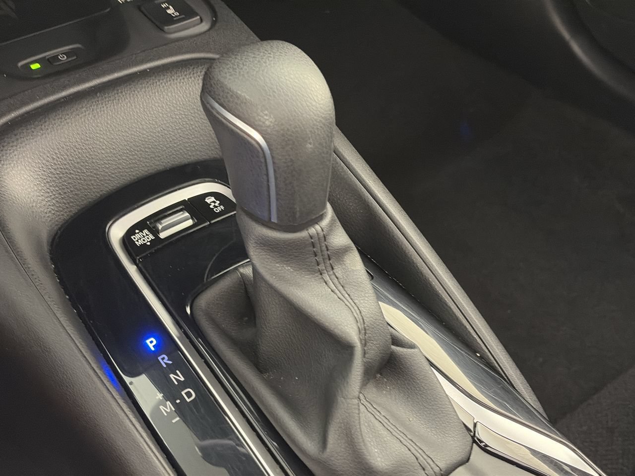 Used 2024 Toyota Corolla XSE FWD image 16