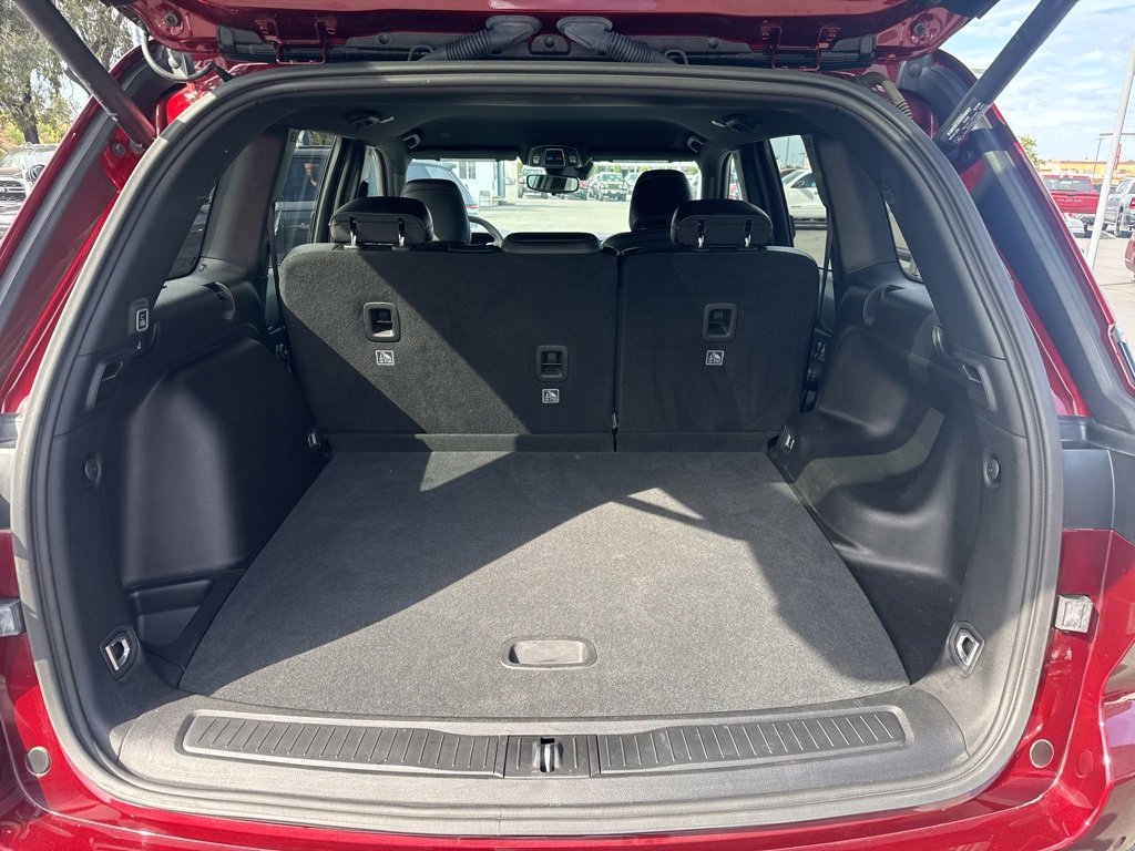 Certified 2024 Jeep Grand Cherokee Altitude image 7