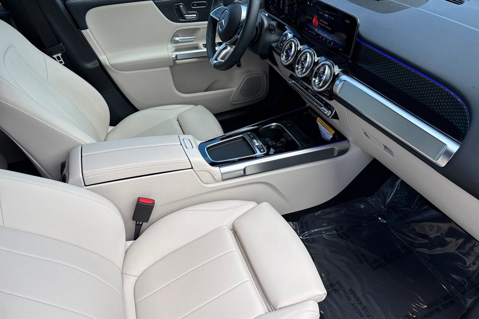 Certified 2025 Mercedes-Benz GLB 250 4MATIC image 19