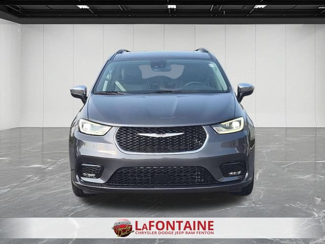 Used 2023 Chrysler Pacifica Limited FWD image 8