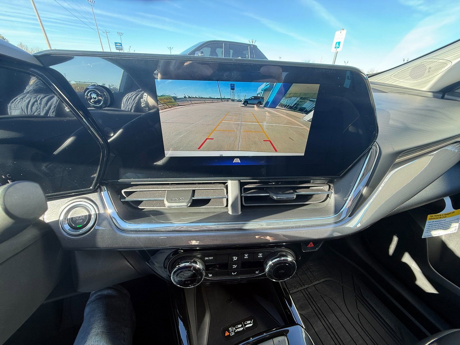 New 2026 Chevrolet Trax ACTIV w/ Sunroof Package FWD image 14