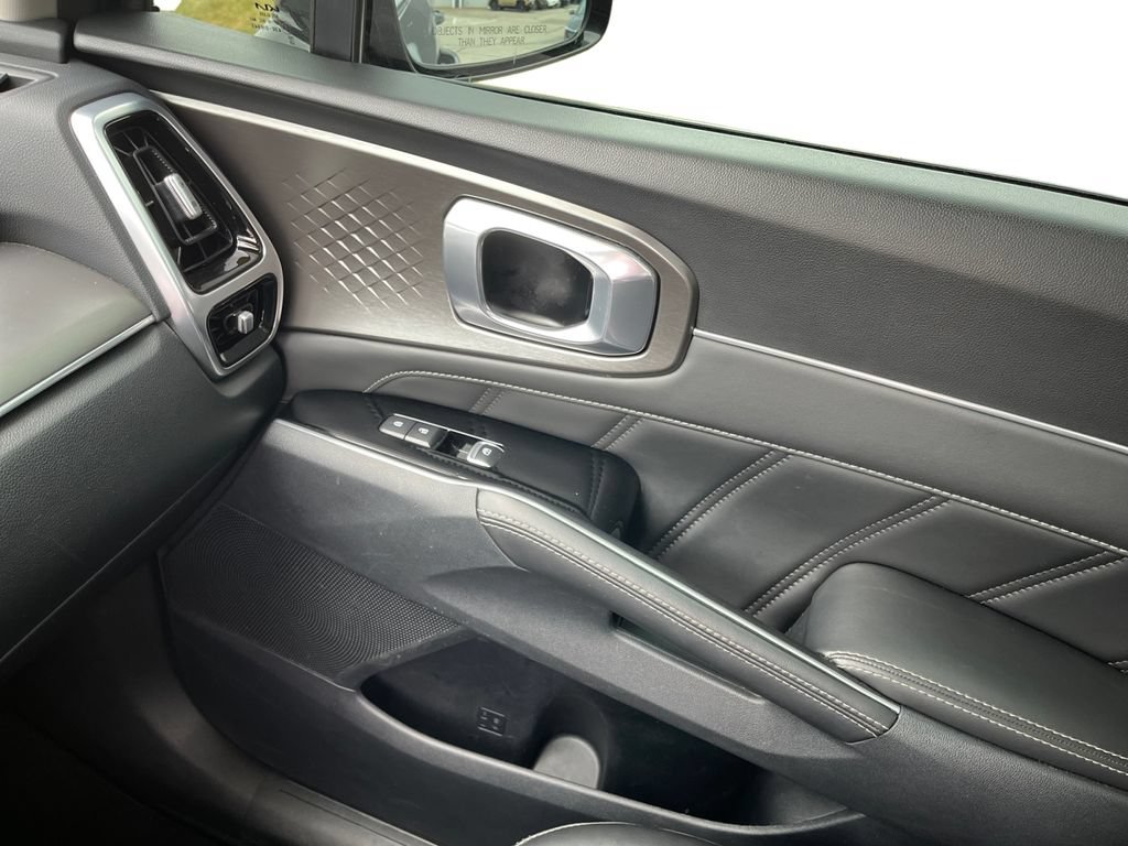 Used 2023 Kia Sorento SX AWD/4WD image 26