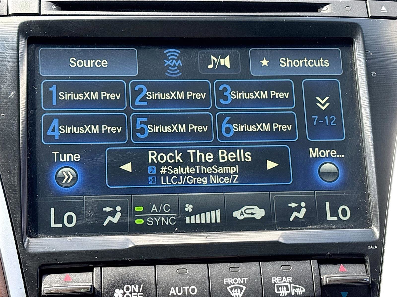 Used 2018 Acura RLX w/ Technology Package image 15