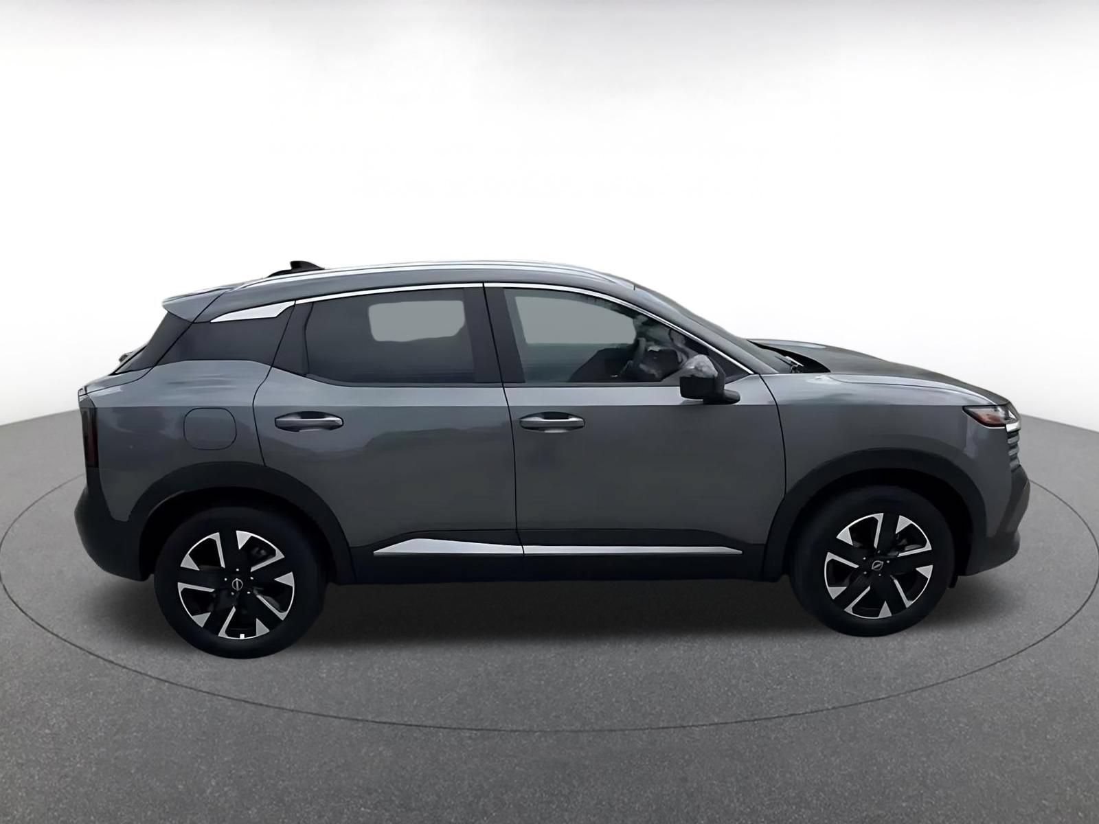Used 2026 Nissan Kicks SV w/ Cold Weather Package AWD/4WD image 15