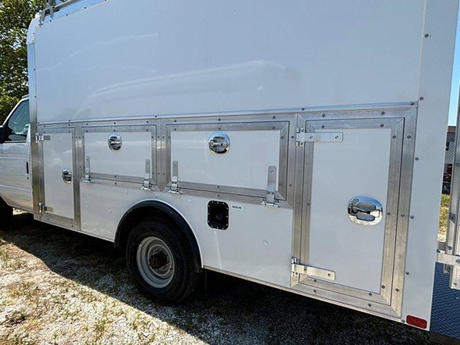 New 2024 Ford E-350 and Econoline 350 Super Duty w/ Power Windows & Locks Group RWD image 9