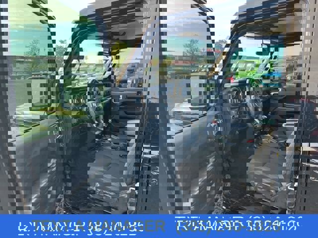 Used 2018 Jeep Wrangler Unlimited Sport S image 10