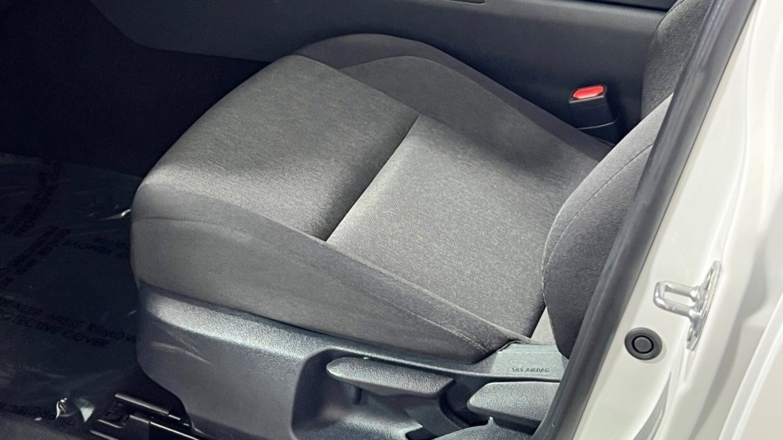 Used 2025 Toyota Camry LE image 14