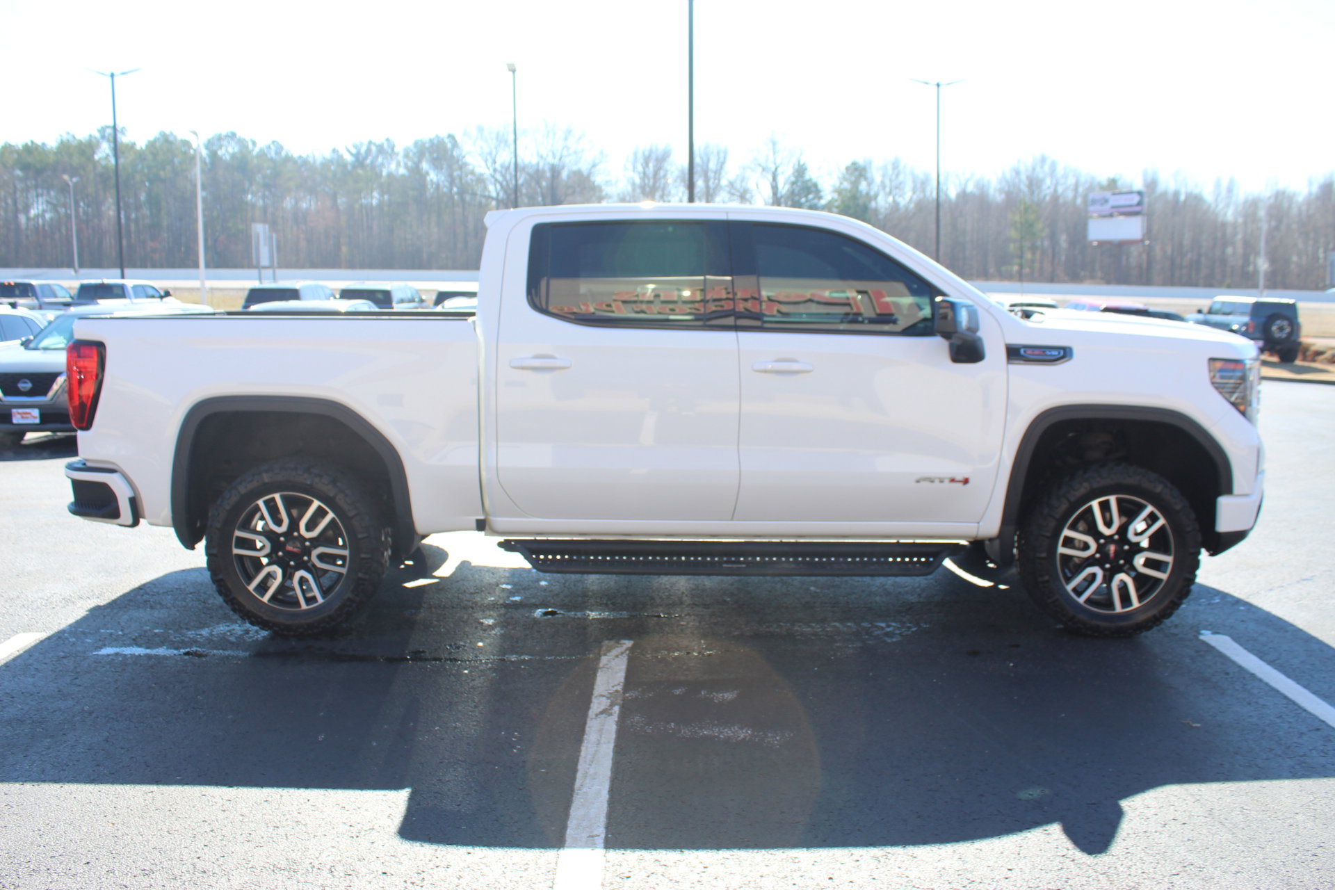 Used 2023 GMC Sierra 1500 AT4 w/ AT4 Premium Package image 5
