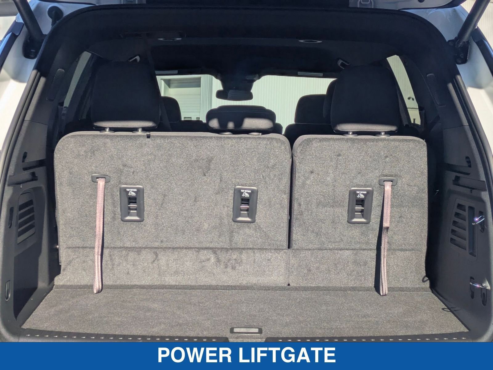 Used 2024 Chevrolet Traverse LS image 37