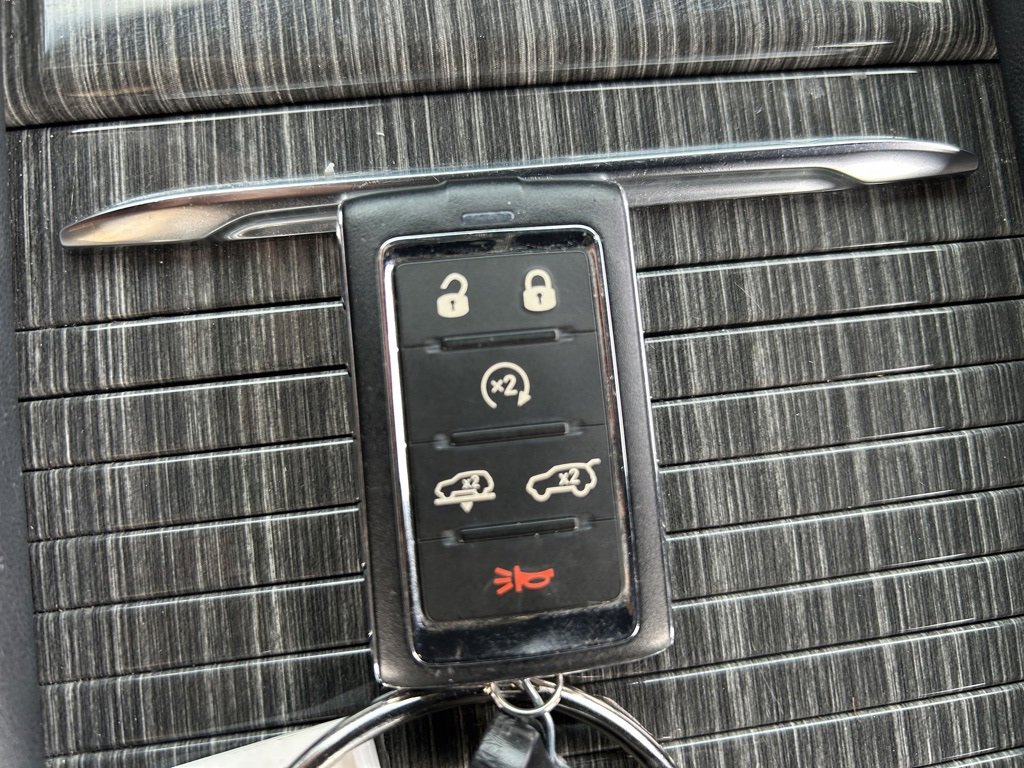 Used 2022 Jeep Wagoneer Series III w/ Premium Group I image 37