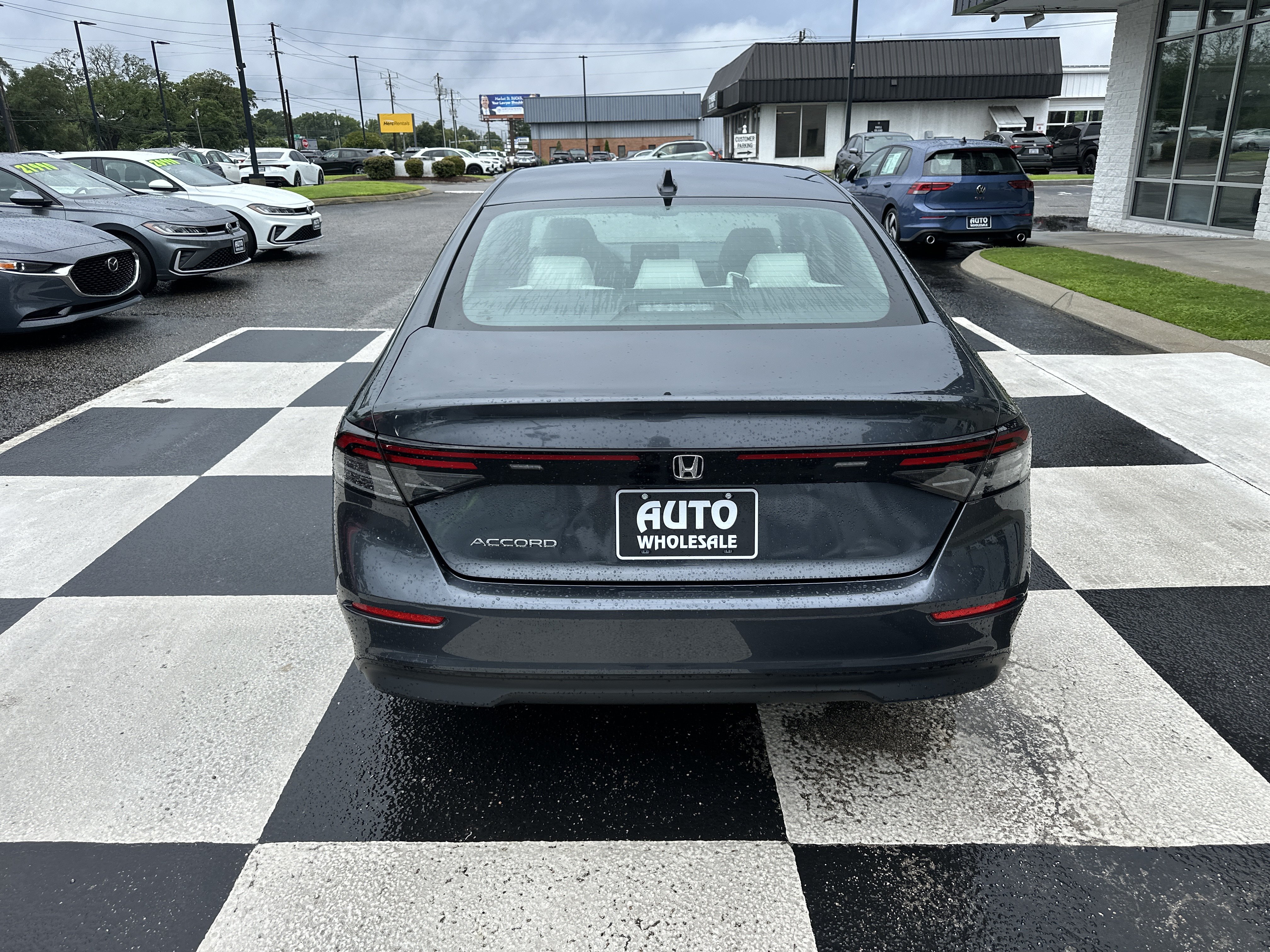Used 2024 Honda Accord EX image 4