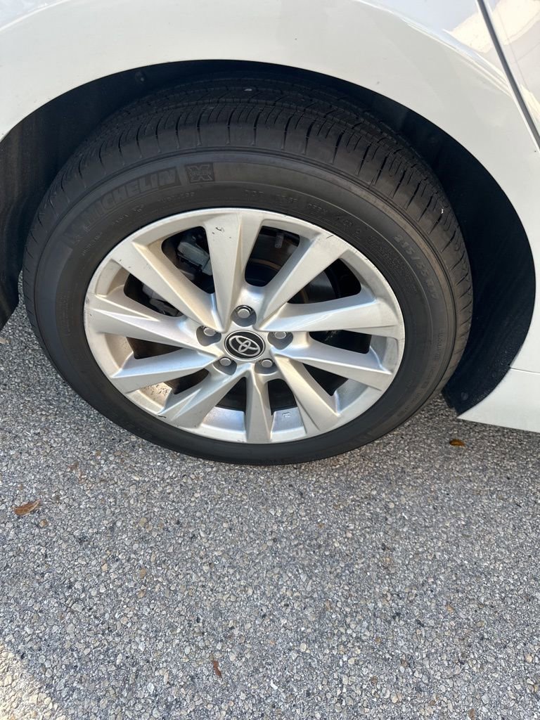 Used 2023 Toyota Camry LE image 19