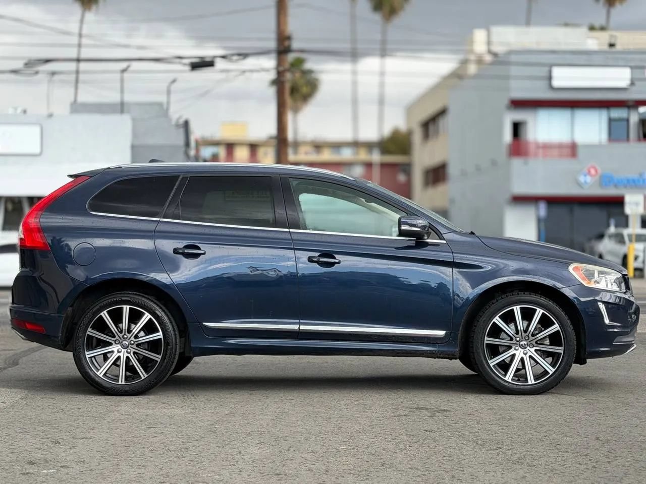 Used 2015 Volvo XC60 T5 AWD/4WD image 21