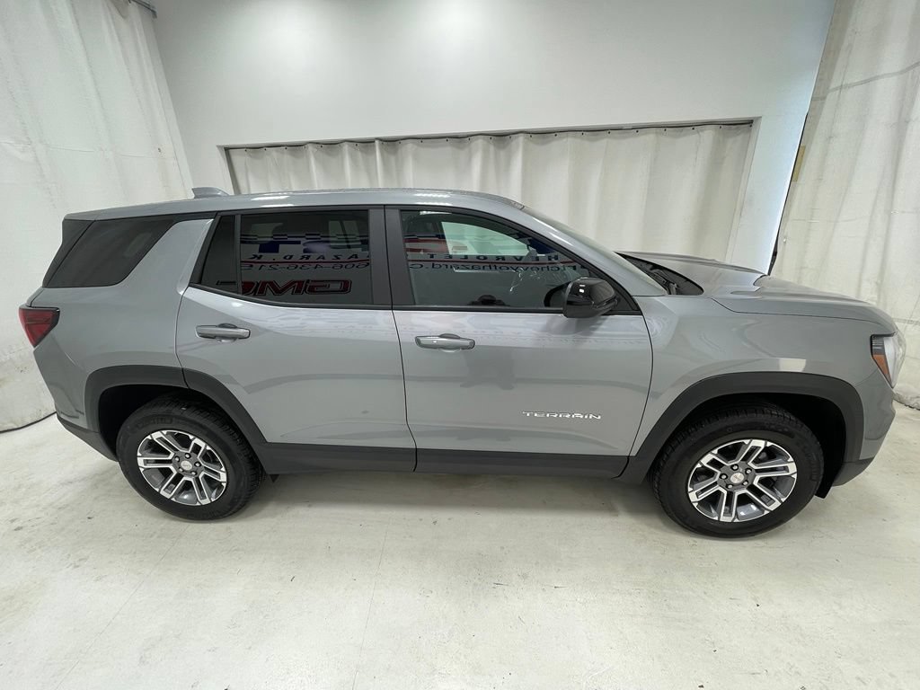 New 2027 GMC Terrain Elevation FWD image 4