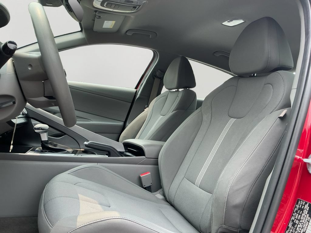 Used 2023 Hyundai Elantra SE FWD image 24