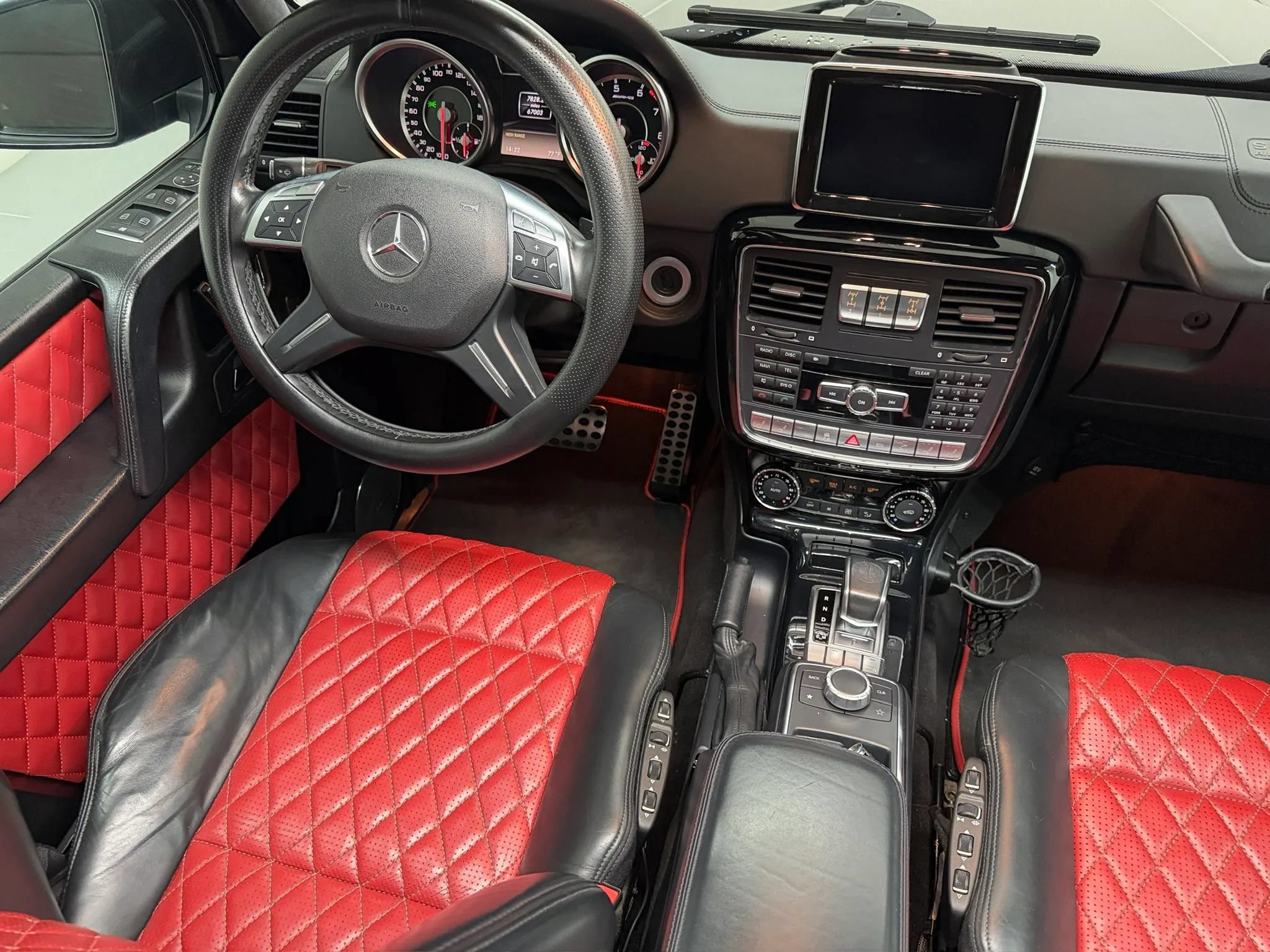 Used 2014 Mercedes-Benz G 63 AMG 4MATIC image 26