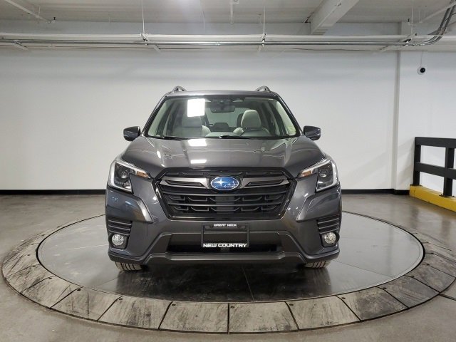 Used 2022 Subaru Forester Limited image 3