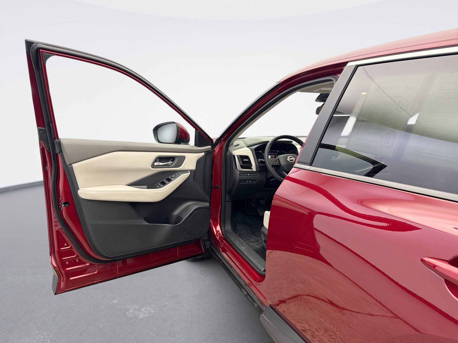 Used 2025 Nissan Rogue SV image 9