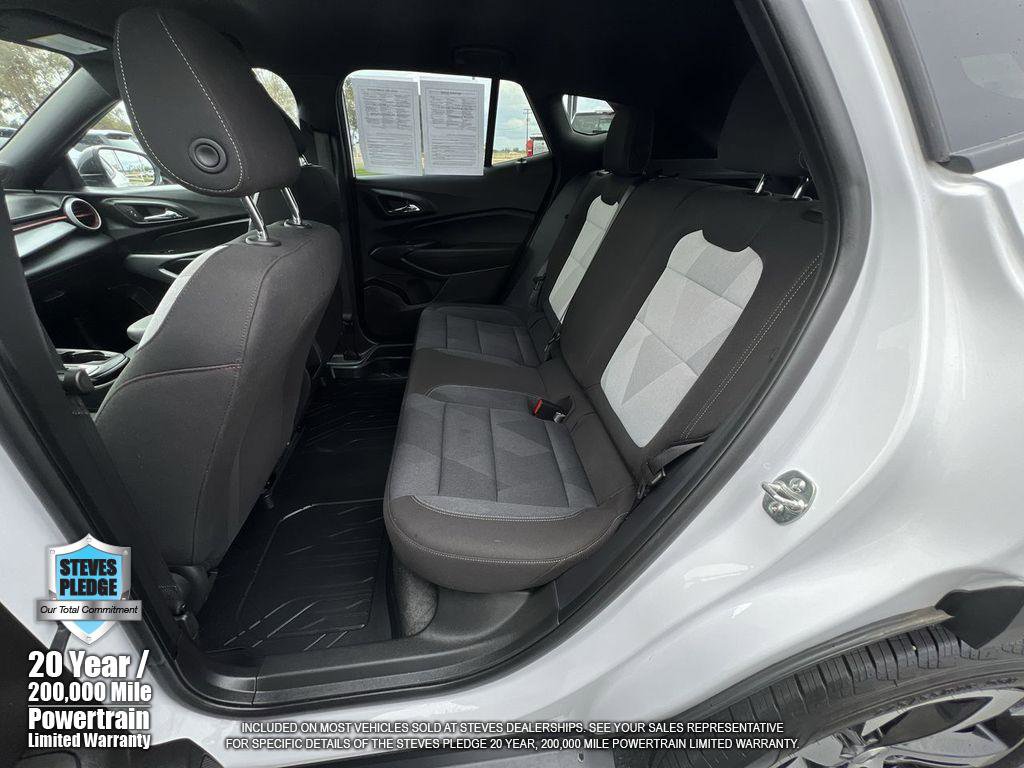 Certified 2025 Chevrolet Trax RS w/ Driver Confidence Package FWD image 23