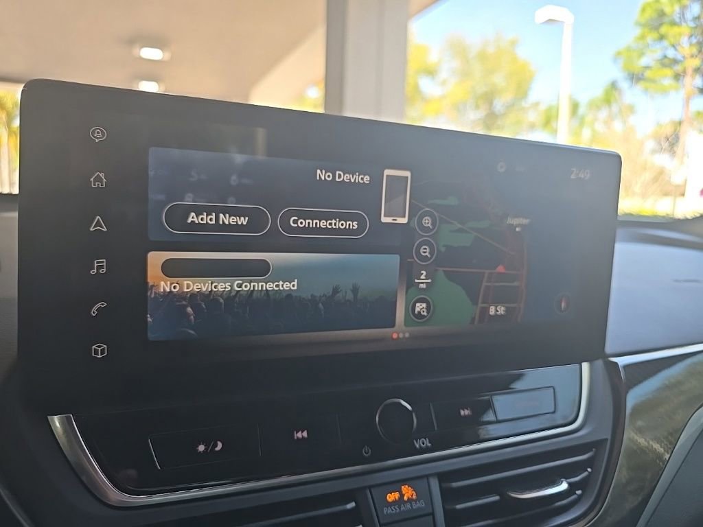 Used 2024 Nissan Altima 2.5 SR w/ SR Premium Package image 18