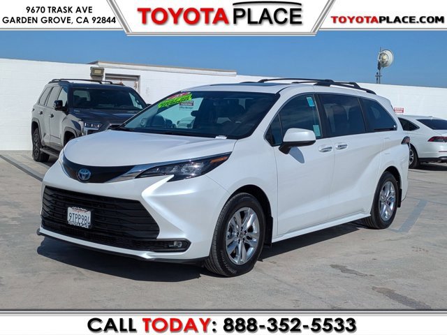 Used 2025 Toyota Sienna XLE