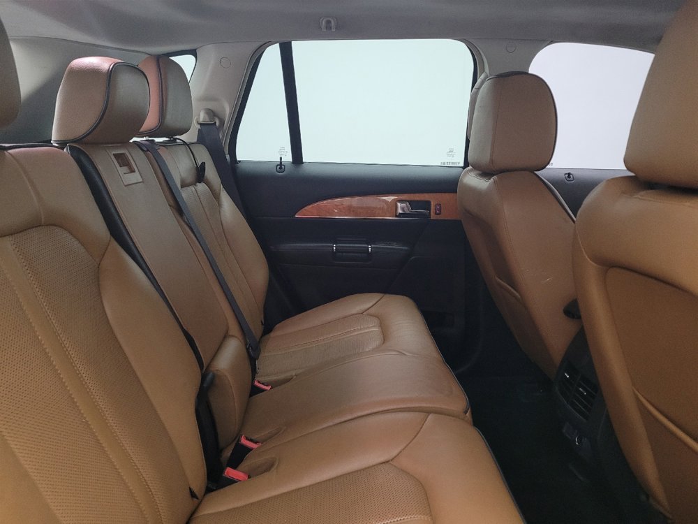 Used 2013 Lincoln MKX AWD image 19