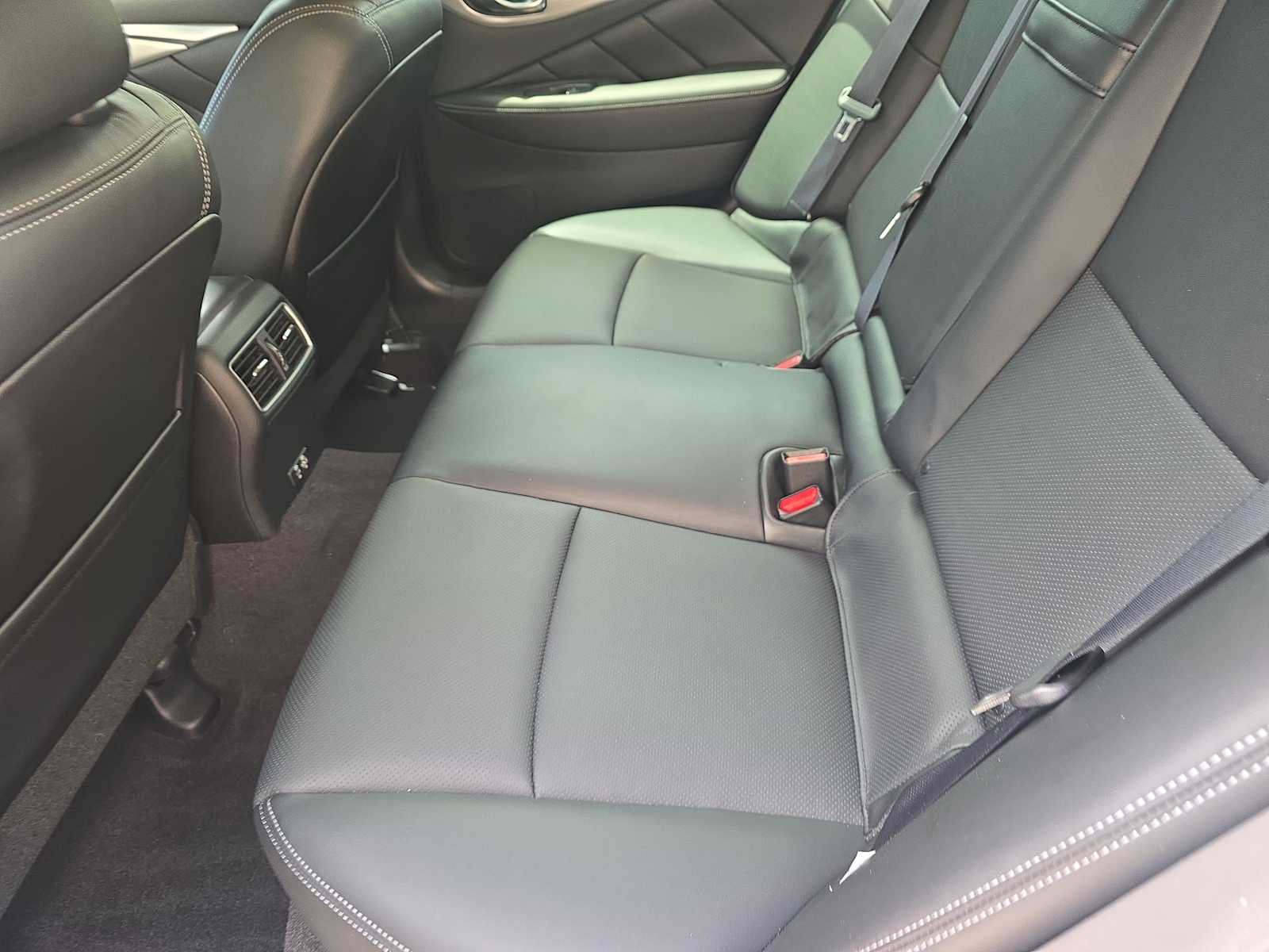 Used 2023 INFINITI Q50 Luxe w/ Cargo Package RWD image 14