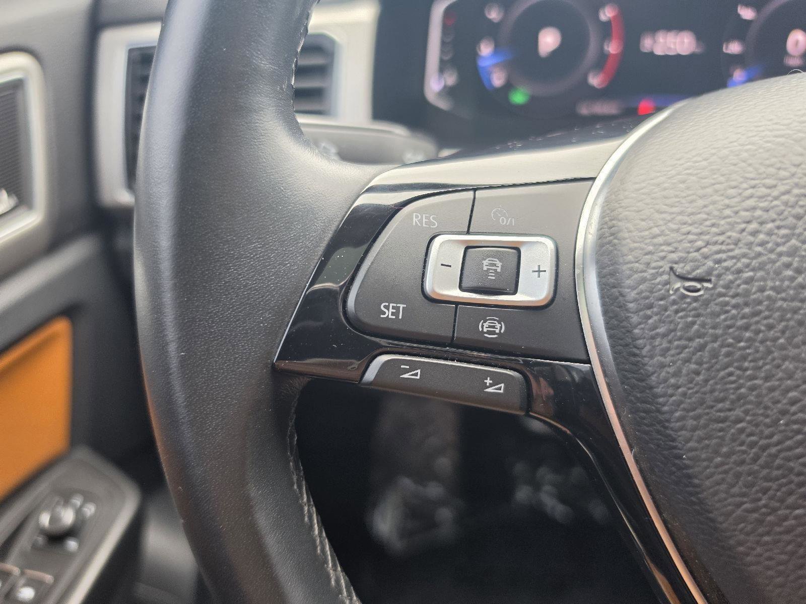 Used 2019 Volkswagen Atlas SEL Premium image 22