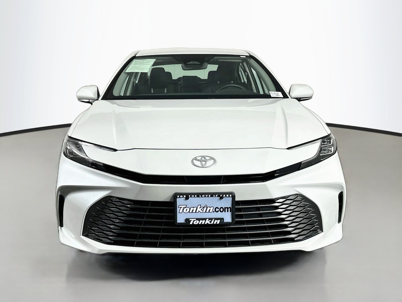 Certified 2025 Toyota Camry XLE AWD/4WD image 2
