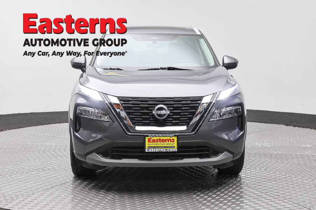 Used 2023 Nissan Rogue SV w/ SV Premium B Package AWD/4WD image 3
