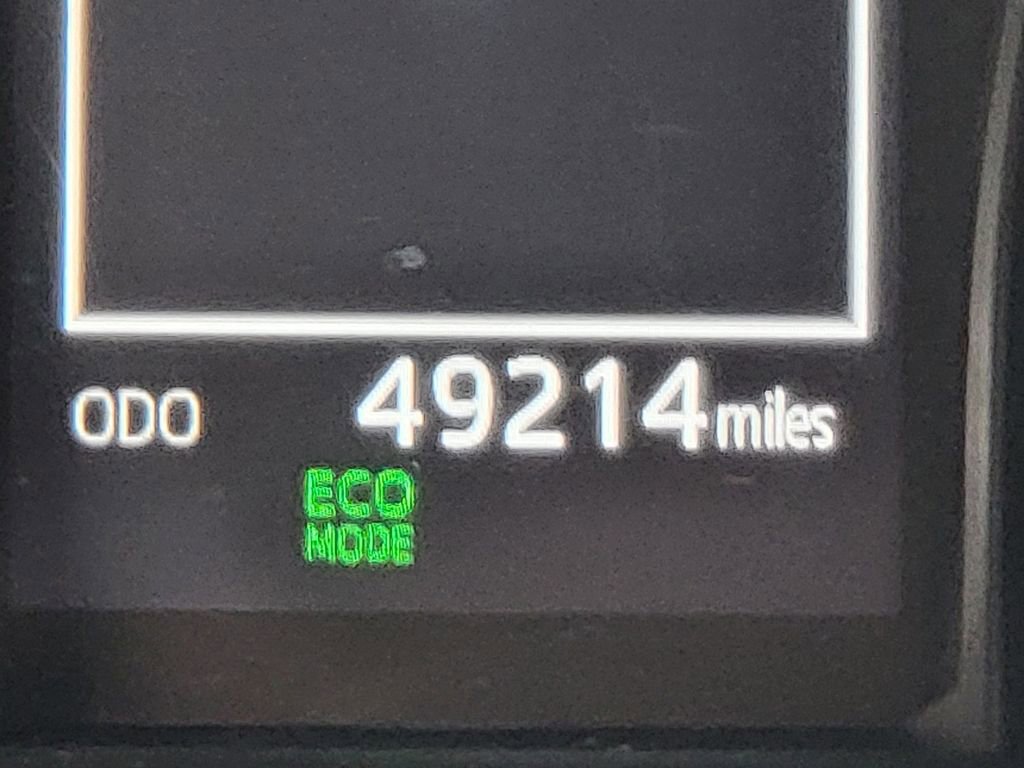 Used 2024 Toyota Camry SE image 8