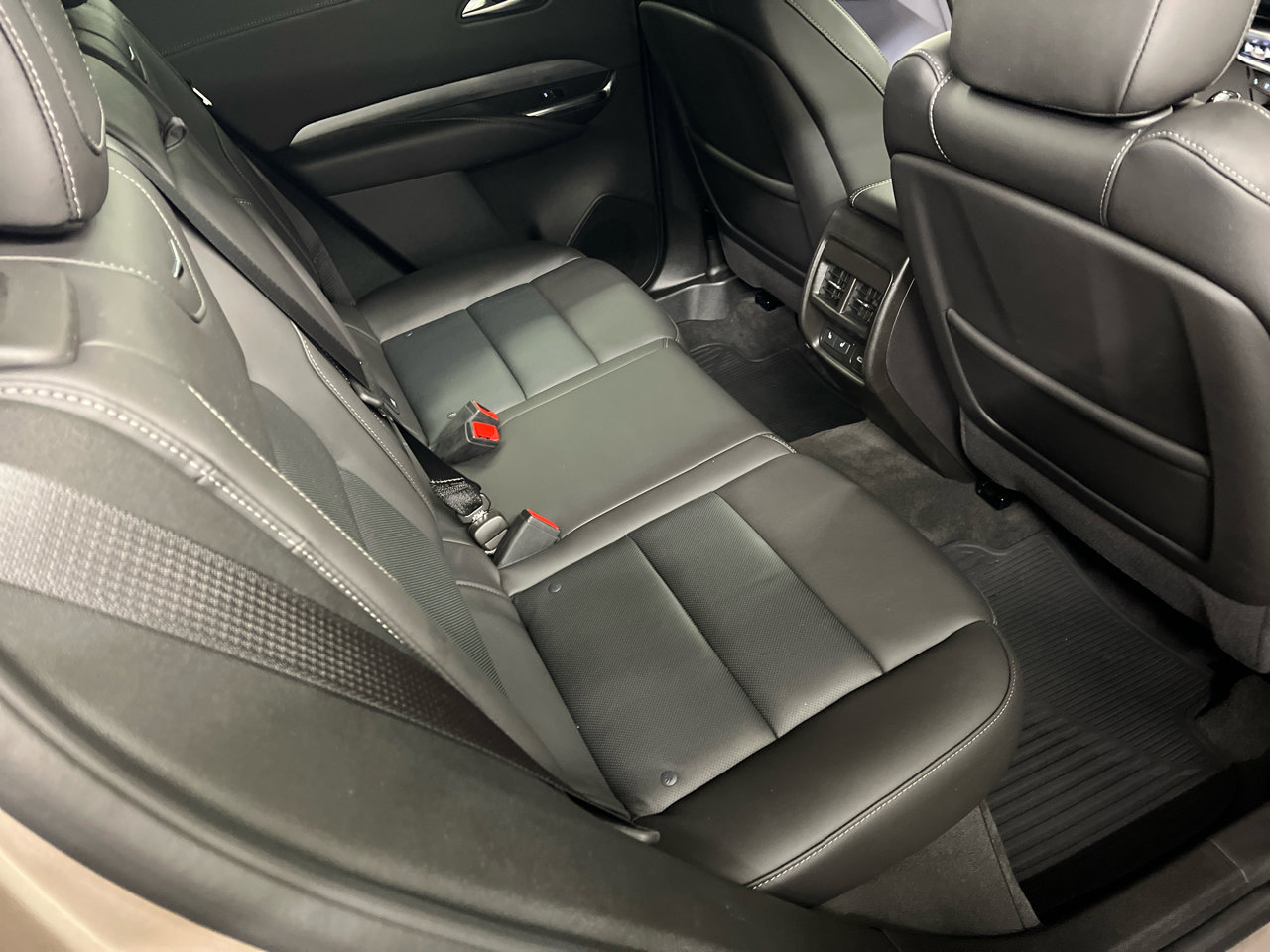 Used 2024 Cadillac XT4 Premium Luxury w/ Active Safety Package image 16